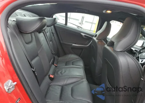 2016 Volvo S60 Polestar z USA, uszkodzony, nr VIN YV1902TS9G2390329